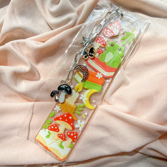 Mushroom/Frog Bookmark (1)